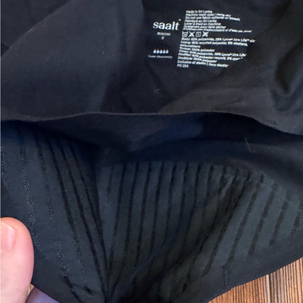 Saalt - Women’s Underwear Small never worn - Picture 4 of 9